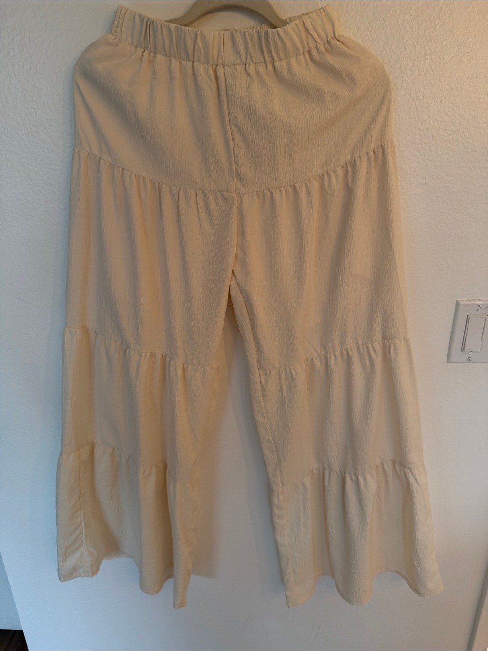 Wide Leg Tiered Pants in Cream